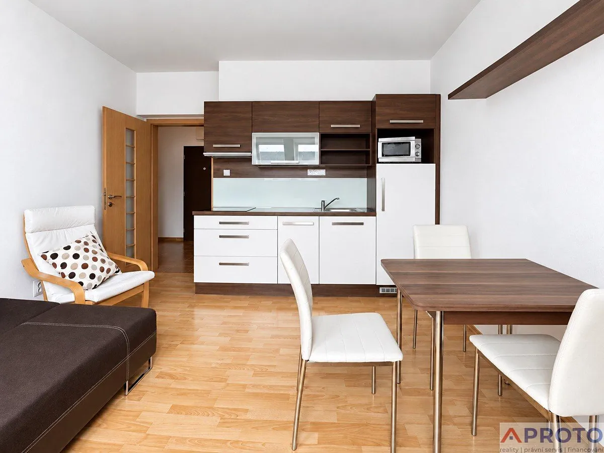 Pronájem bytu 2+kk 43 m²